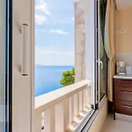 By The Sea Brela, Makarska - 6689 アパート ブレラ