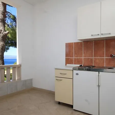 By The Sea Brela, Makarska - 6689 Apartment