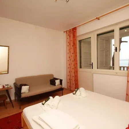 By The Sea Brela, Makarska - 6689 Apartment