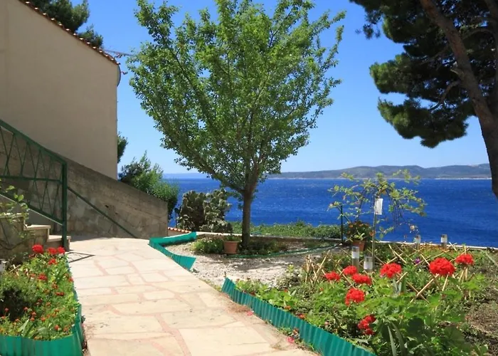 By The Sea Brela, Makarska - 6689 Apartamento *